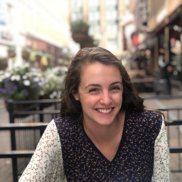 Meet your Posher, Erica - Picture 1 of 1